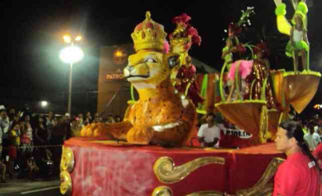 Registro de desfile de carnaval no acervo da LUBESNI